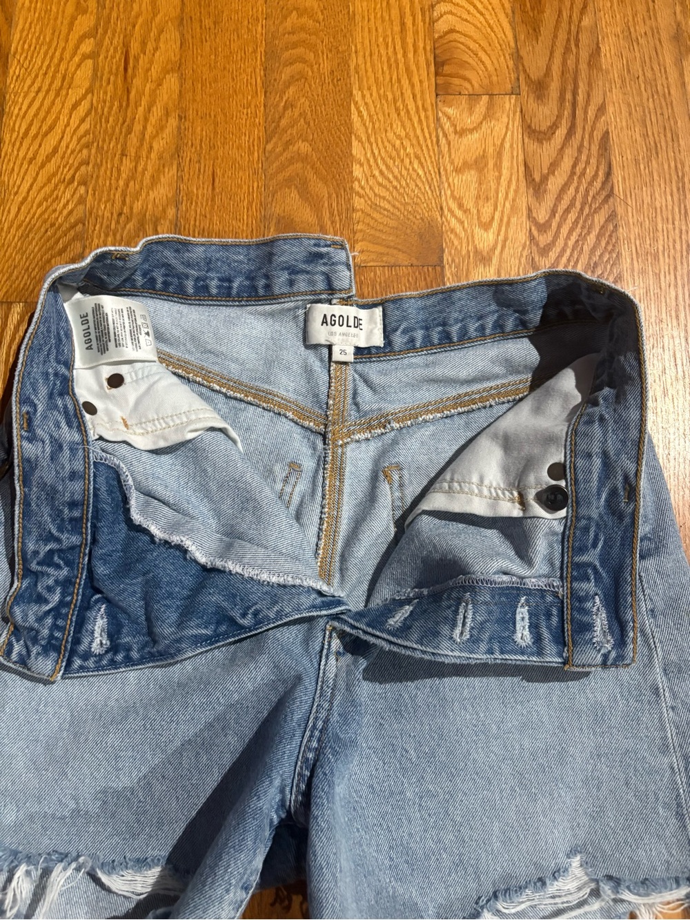 Agolde Criss Cross Jean Shorts in size 25 - Picture 5 of 11